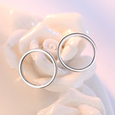 Minimalistische Ohrstecker Winzige Kreis Ohrringe Kontrahierte Ohrringe Mädchen