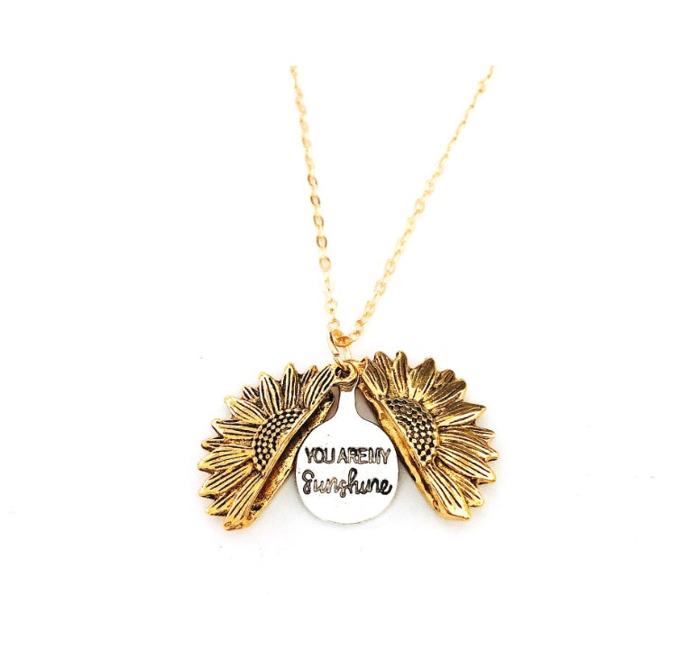 Collar con letras dobles de girasol