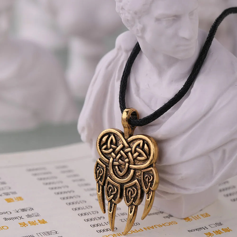 Skyrim Bear Paw Pendant Necklace Slavic God Symbol Talisman Amulet Lucky Celtics Knot Rope Necklace Jewelry for Man Woman