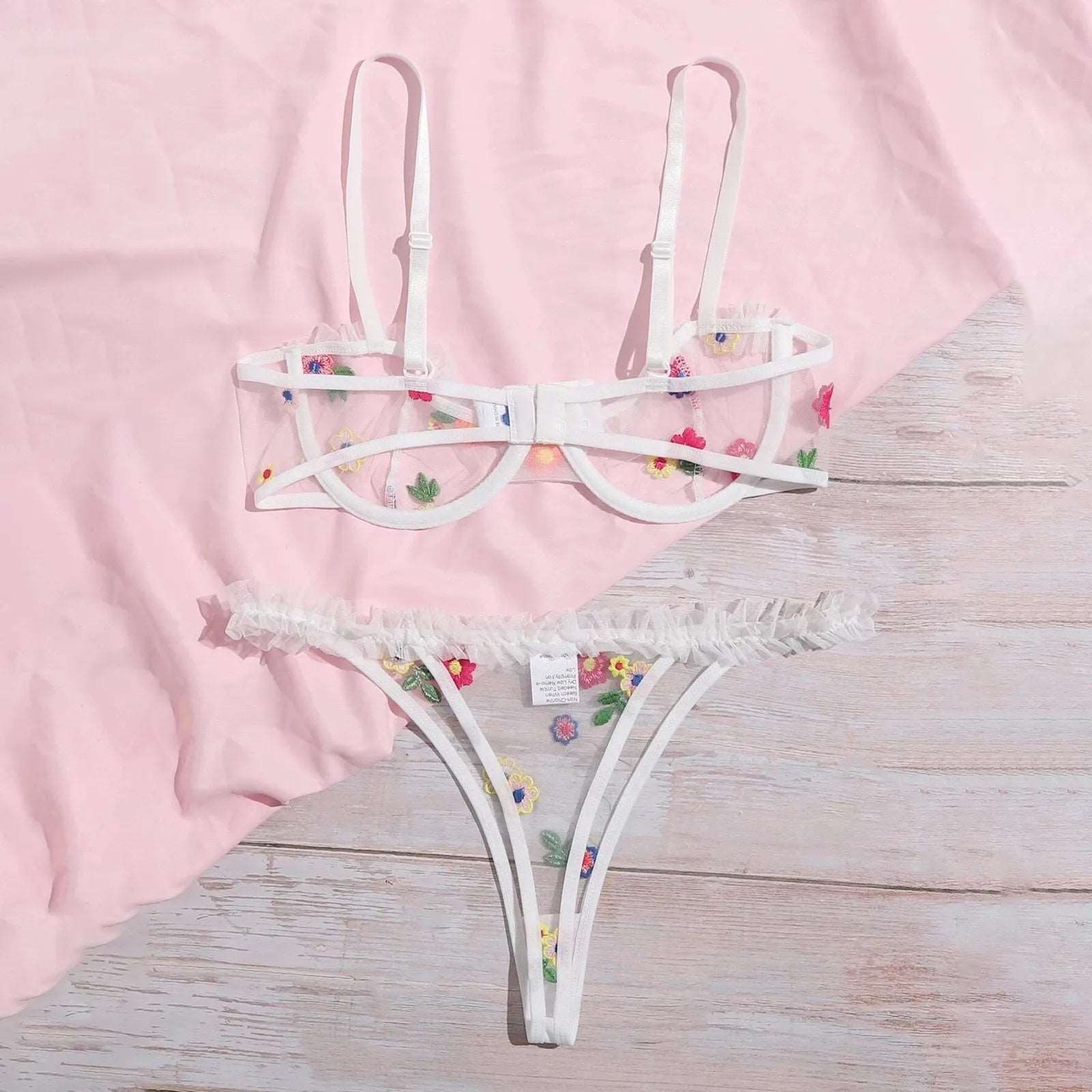 Female Underwear Flowers Embroidery Lingerie For Ladies Lingeries Sets Sexy Bra G-String Thong Sleepwear Lingerie Woman Clothing