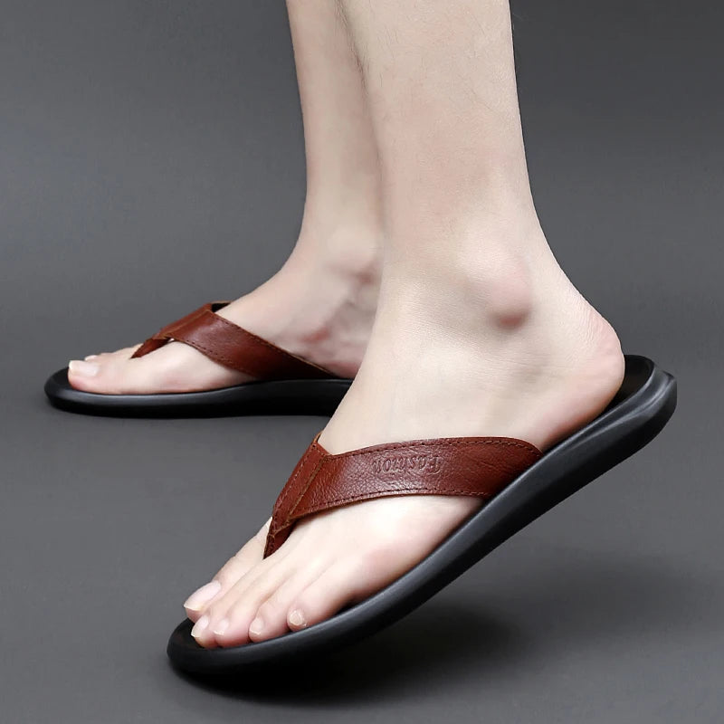 Fashion Men Flip Flops 2024 New Soft Bottom Non-slip Men Slippers Leather Casual Beach Summer Shoes Men Sandals Black