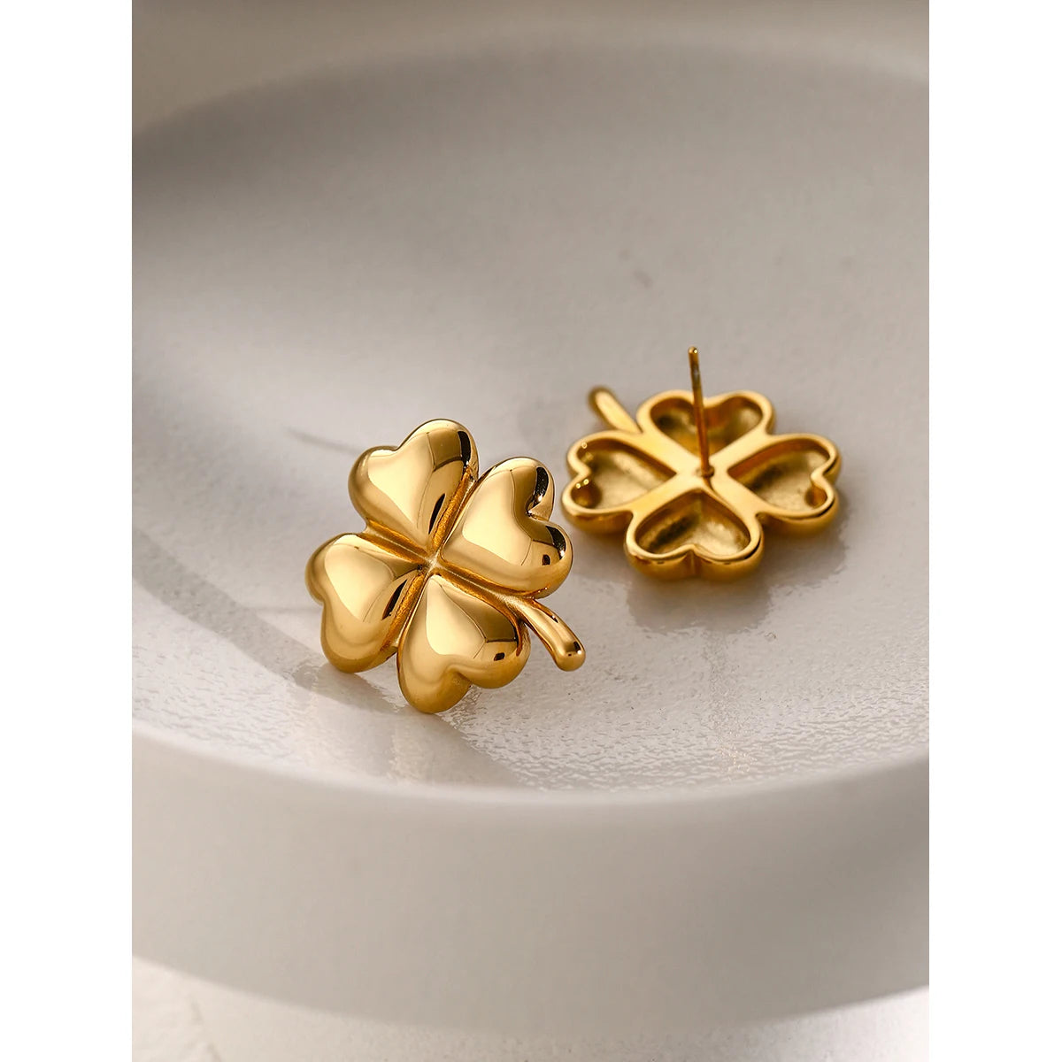 Uworld 18K Gold Plated Stainless Steel Lucky Four-leaf Clover Drop Earrings For Woman Girls Cute Floral pendientes Gift