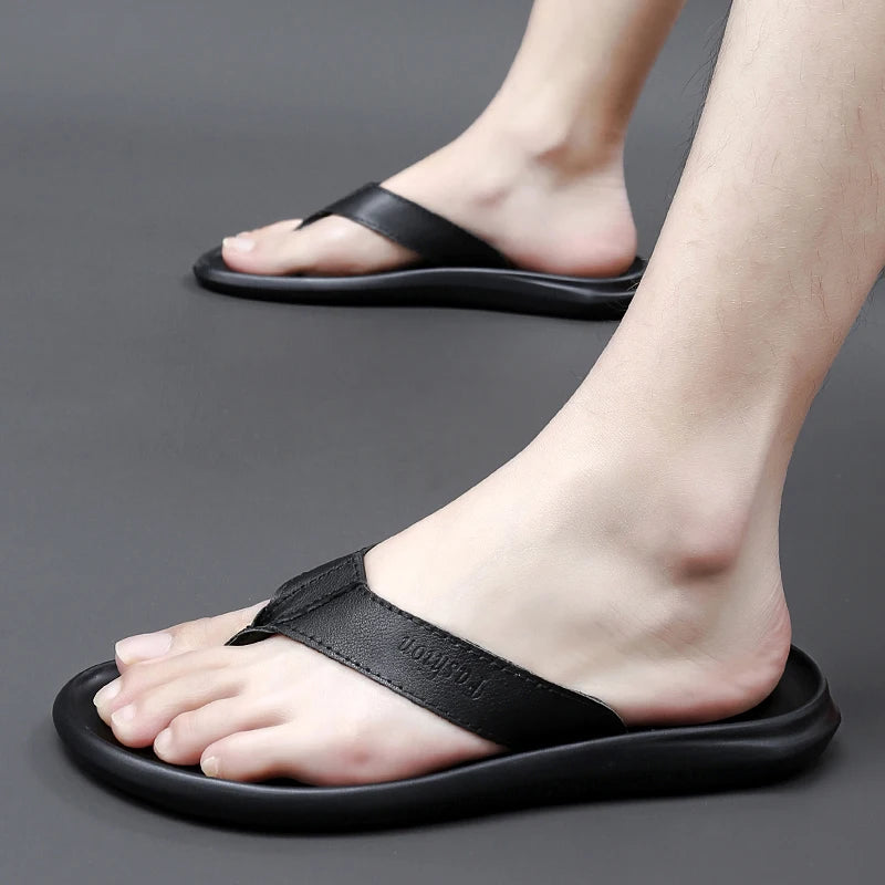 Fashion Men Flip Flops 2024 New Soft Bottom Non-slip Men Slippers Leather Casual Beach Summer Shoes Men Sandals Black