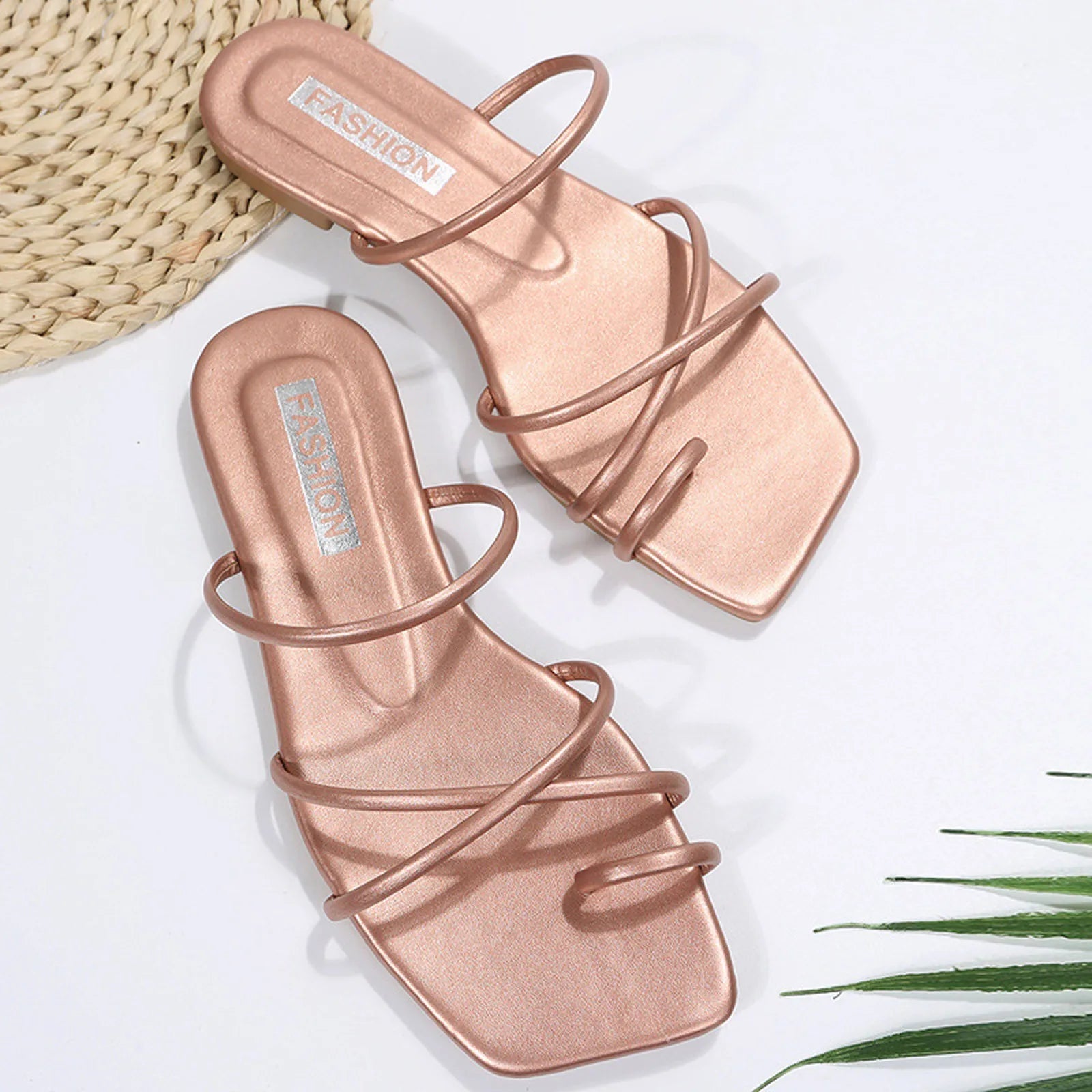 Women sandals 2023 Summer White Flat Sandals Luxury casual Bridal Wedding Shoes Strap Beach Sandals Roman Slipper