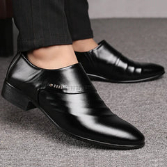 Men Shoes Casual Fashion Mens Dress Shoes for Male Party Sneakers Plus Size Slip on Black Leather Loafer Sapato Social Masculino