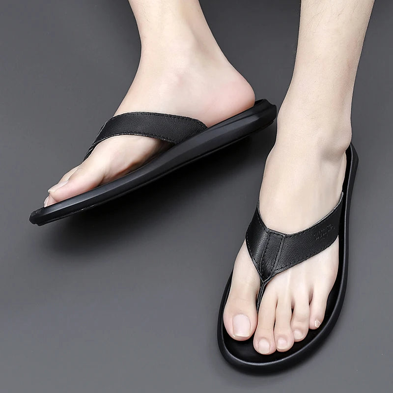 Fashion Men Flip Flops 2024 New Soft Bottom Non-slip Men Slippers Leather Casual Beach Summer Shoes Men Sandals Black