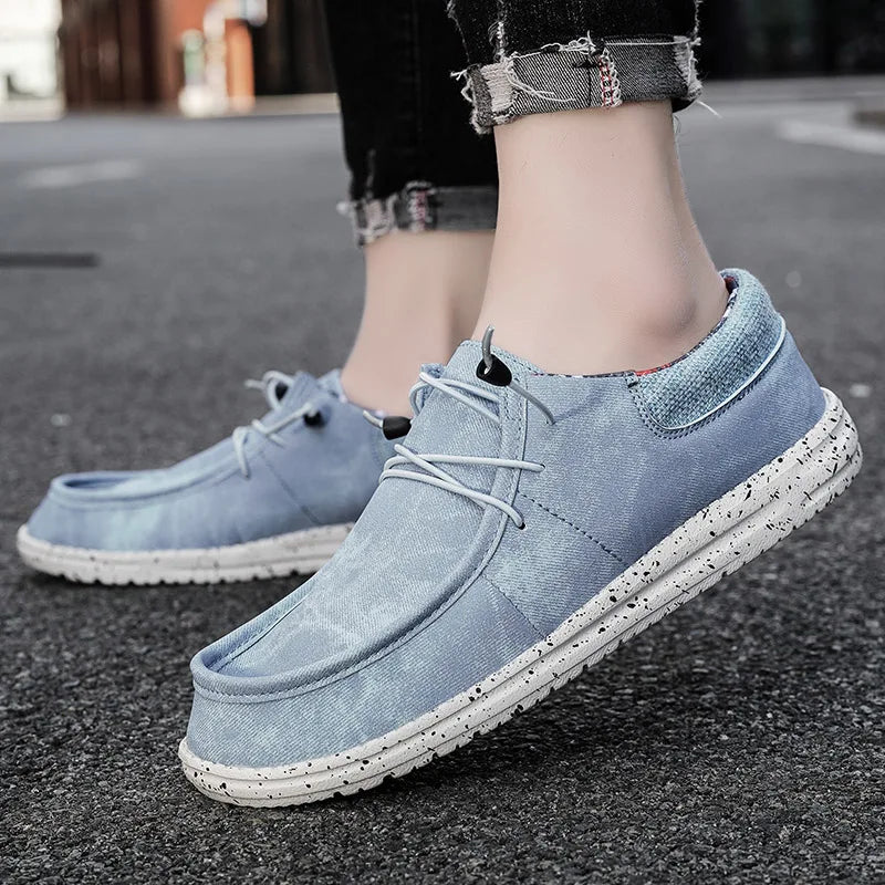 Neue lässige Slip-on-Canvas-Schuhe für Männer, modische blaue leichte Herren-Loafer, trendige flache, bequeme, atmungsaktive Herren-Sneaker